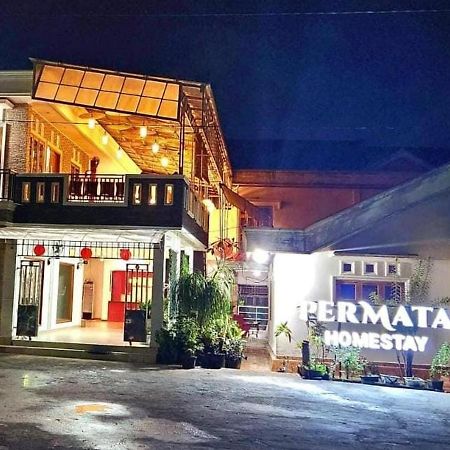 Permata Homestay Kotamobagu Mitra Reddoorz Kültér fotó